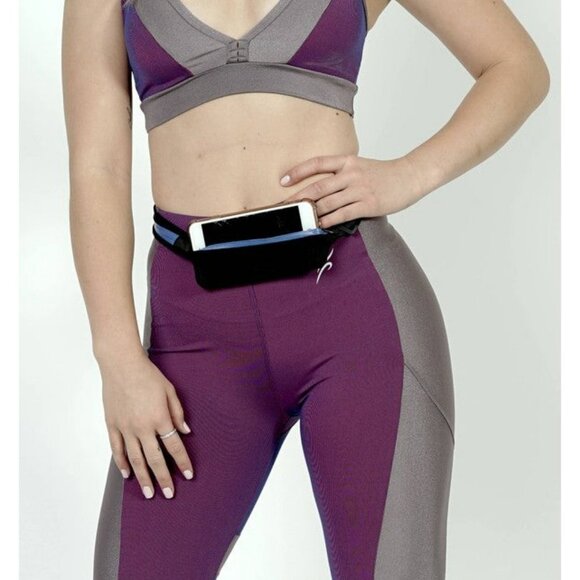 Dual Pocket Running Belt Sports - Picture 1 of 13